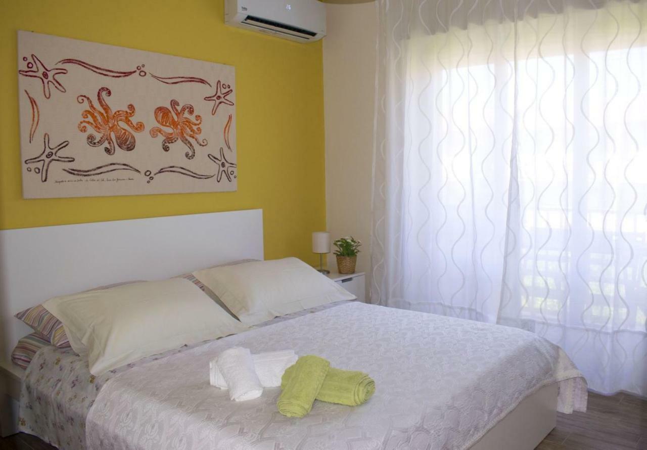 אצ'י קסטלו Appartamento Scorcio Di Mare מראה חיצוני תמונה